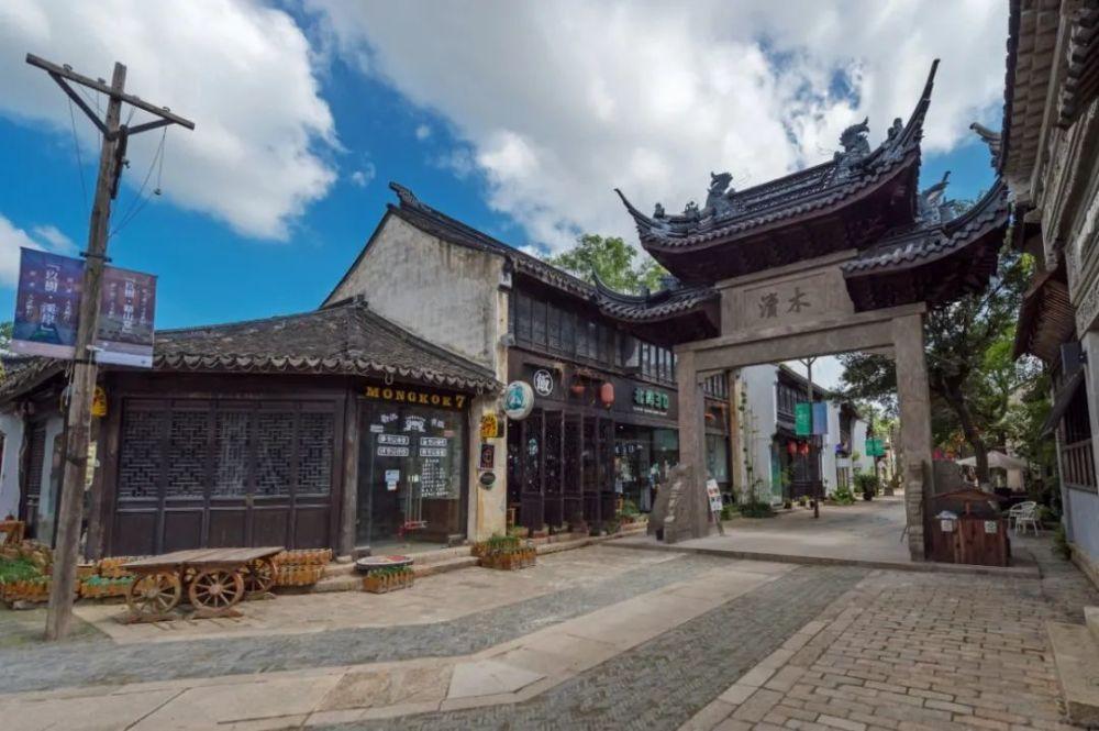 为什么我看到别人的样子就会恐惧和呆滞？